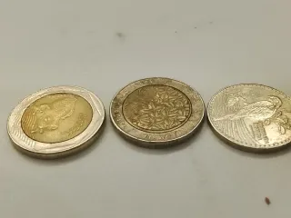 Monedas Colombianas 500, 200 Pesos