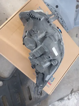 Faro Izquierdo Citroën C4 (hasta 2015)