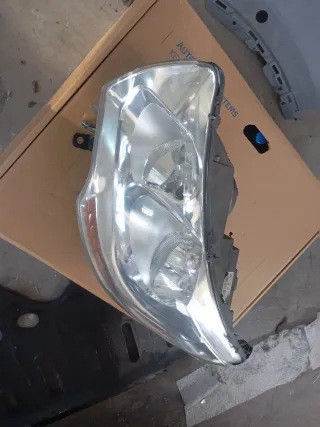 Faro Izquierdo Citroën C4 (hasta 2015)