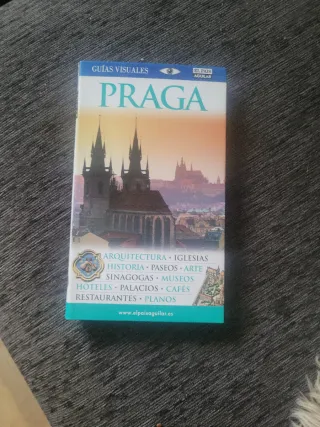 Guía praga pais aguilar