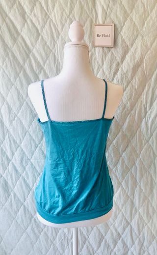 Top de tirantes con encaje