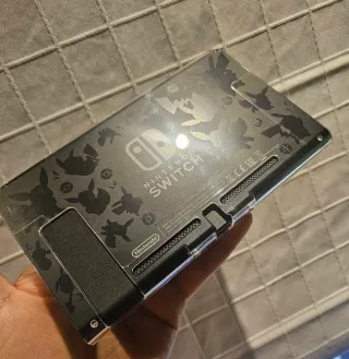 Nintendo Switch Edición Pokémon Pikachu