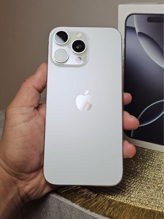 iPhone 16 Pro Max 256GB - EXCELENTE