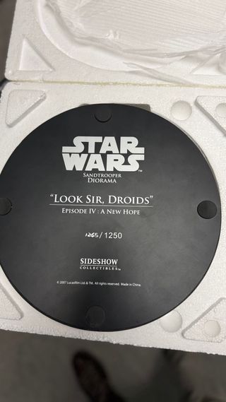 STAR WARS “look sir, droids” Diorama Sideshow 1250