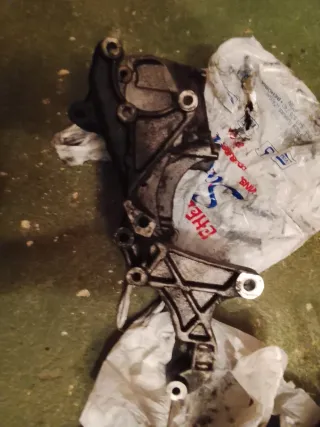 Soporte motor T4 2.5 (2000)