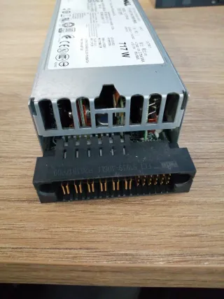 Fuente de Alimentación Dell 717W