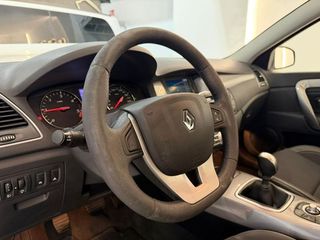 Renault Laguna Dynamique TomTom 2.0 Energy dCi 130 eco2