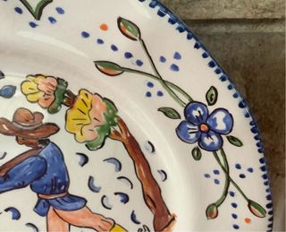 Plato de cerámica pintado a mano CAZADOR