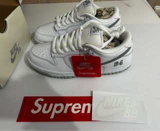 Nike Dunk SB Supreme 94 White Metallic Silver