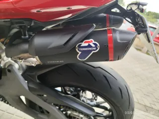 Ducati Panigale v2s 2025