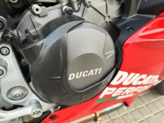 Ducati Panigale v2s 2025