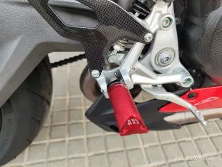 Ducati Panigale v2s 2025