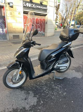 Honda SH 125cc Scooter Negra Automática 12.500 km