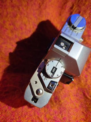 Olympus OM-30 Cámara Analógica Plata