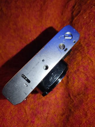 Olympus OM-30 Cámara Analógica Plata