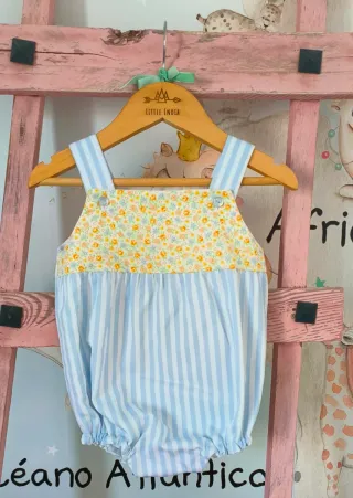 Ranita bebé tirantes estampado floral y rayas