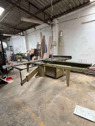 Escuadradora Lazzari