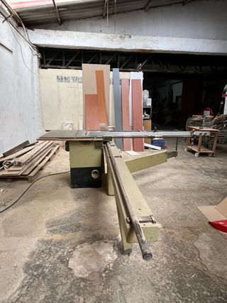 Escuadradora Lazzari