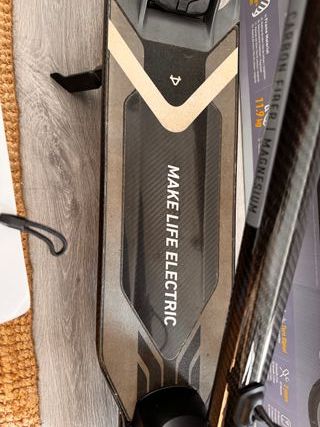 Niu KQi Air Patinete Eléctrico Carbono 11,9kg