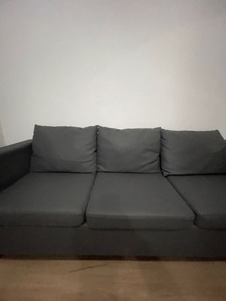 Sofá gris de tela