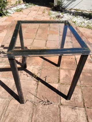 Mesa de jardín cristal y metal