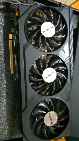 Scheda grafica Gigabyte RTX 4070 OC 12GB