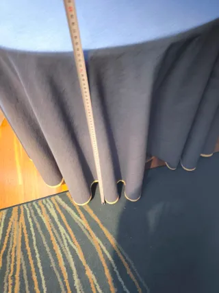 Mesa camilla redonda tela gris y amarillo, todo in