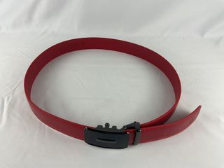 Cinturón de Piel Rojo con Hebilla Negra