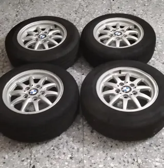 Juego 4 Llantas con Neumáticos BMW