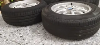 Juego 4 Llantas con Neumáticos BMW