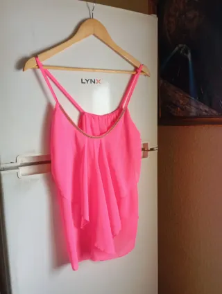 Blusa rosa tirantes adornada