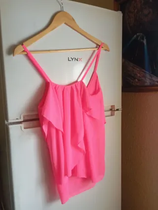 Blusa rosa tirantes adornada