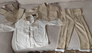 Traje de corto beige talla 3-5