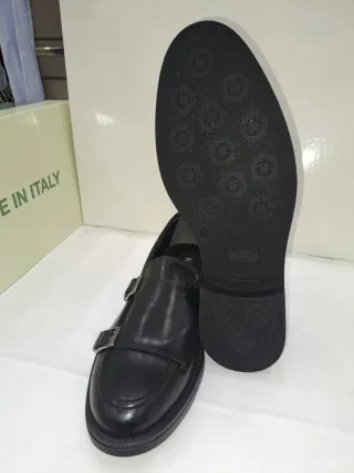 Mocassini doppia fibbia n.42 in pelle nero.