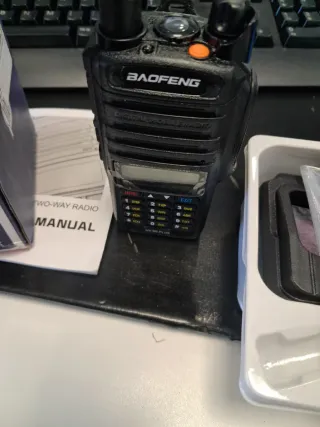 Emisora Baofeng Dual Band FM Transceiver