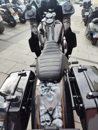 Harley-Davidson Softail Club Style