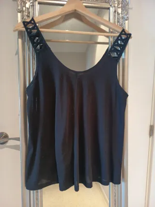 Camiseta tirantes mujer negra