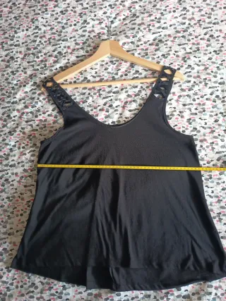 Camiseta tirantes mujer negra