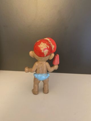 Figura PVC Vintage Bebé con Palo de Helado