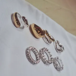 Anillos New Yorker dorados y plateados