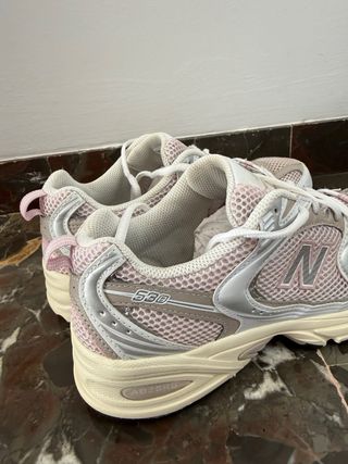 New Balance 530 Rosa Pastel Talla 40