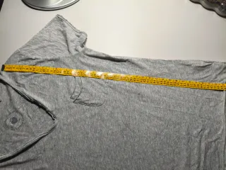 Camiseta gris manga corta talla M