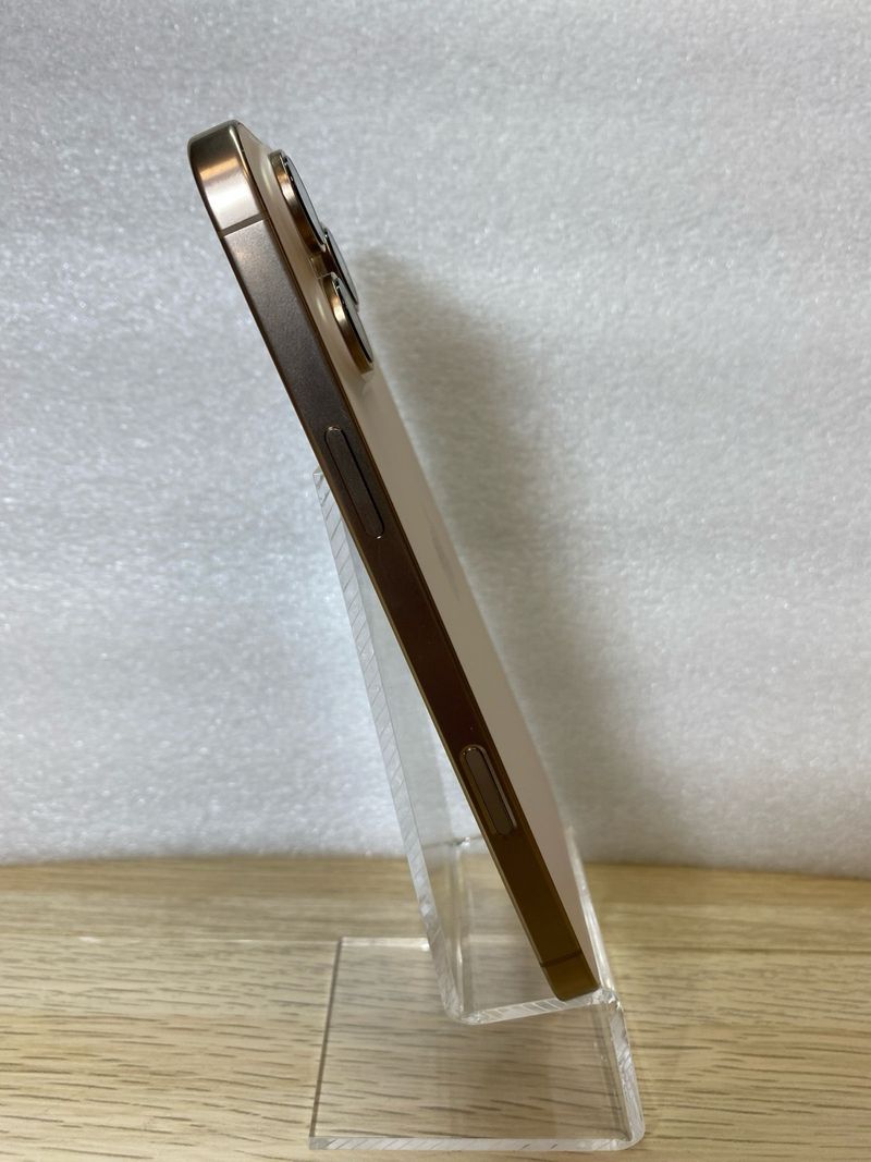 iPhone 16 Pro Max 512GB Dessert titanium afbeelding 4