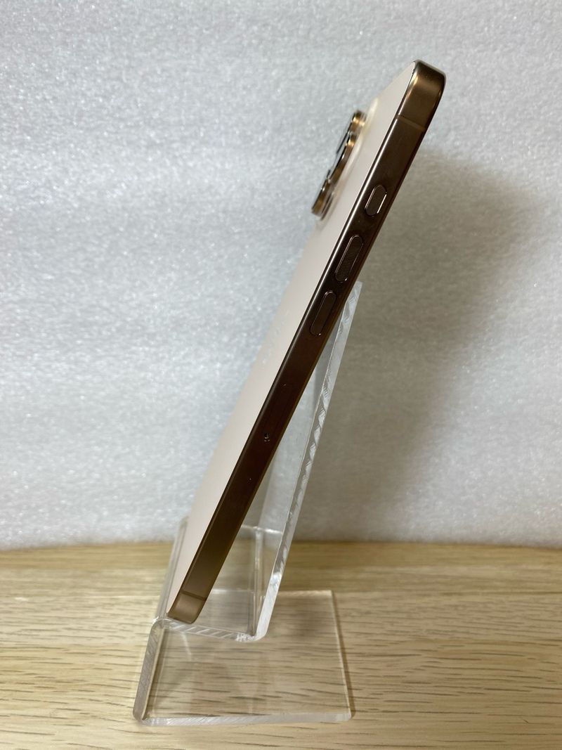 iPhone 16 Pro Max 512GB Dessert titanium afbeelding 3