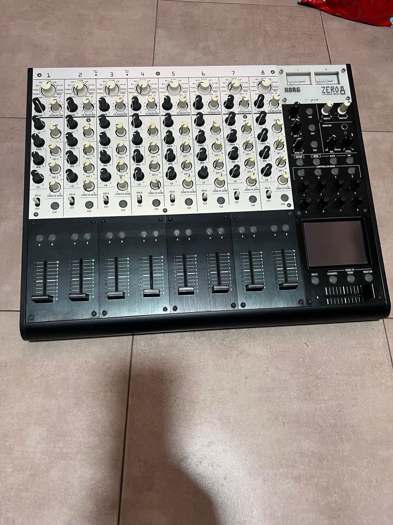 Mezclador Korg Zero 8