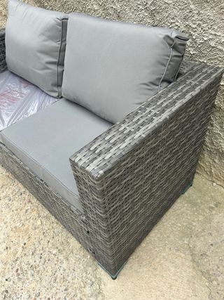 Sofá de exterior ratán gris