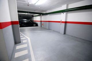 Garaje en venta en La Salut - Lloreda en Badalona