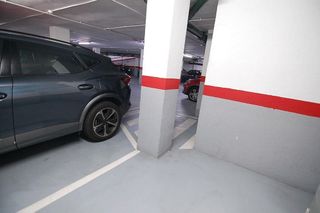 Garaje en venta en La Salut - Lloreda en Badalona