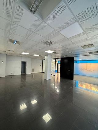 Local comercial en alquiler en El Vedat - Santa Apolonia en Torrent