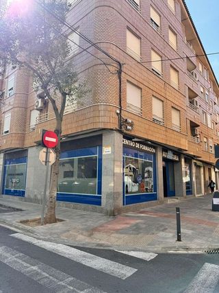 Local comercial en alquiler en El Vedat - Santa Apolonia en Torrent